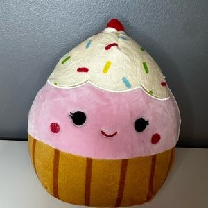 7” Clara Squishmallow